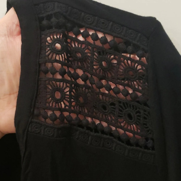 Crochet Embellished Black Tee Women Plus 1X Cable & Gauge - Picture 8 of 15